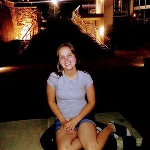 Meet your Posher, Kelly